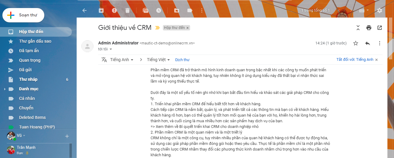 Khách hàng nhận và mở email