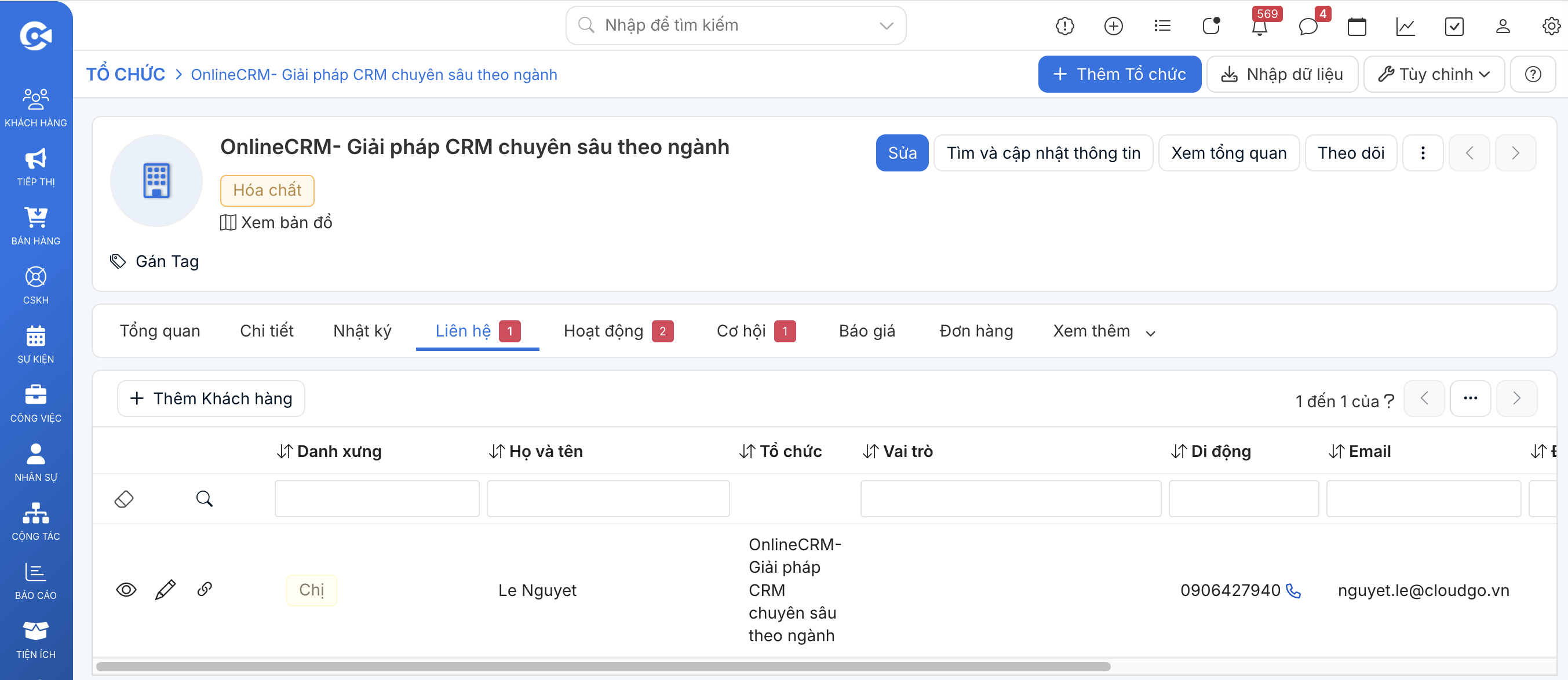 Màn hình chi tiết Công ty, kéo xuống thấy subpanel "Người liên hệ" liệt kê các liên hệ thuộc công ty